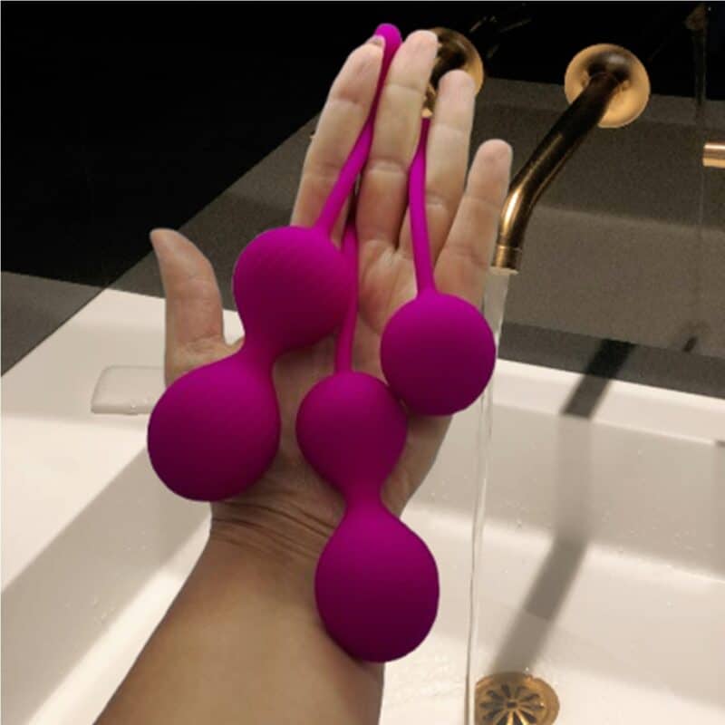Kegel set- kit 3 palline della geisha - In Mano