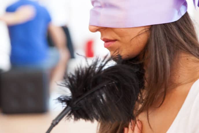 La tortura del solletico – Tickling da punizione a piacere