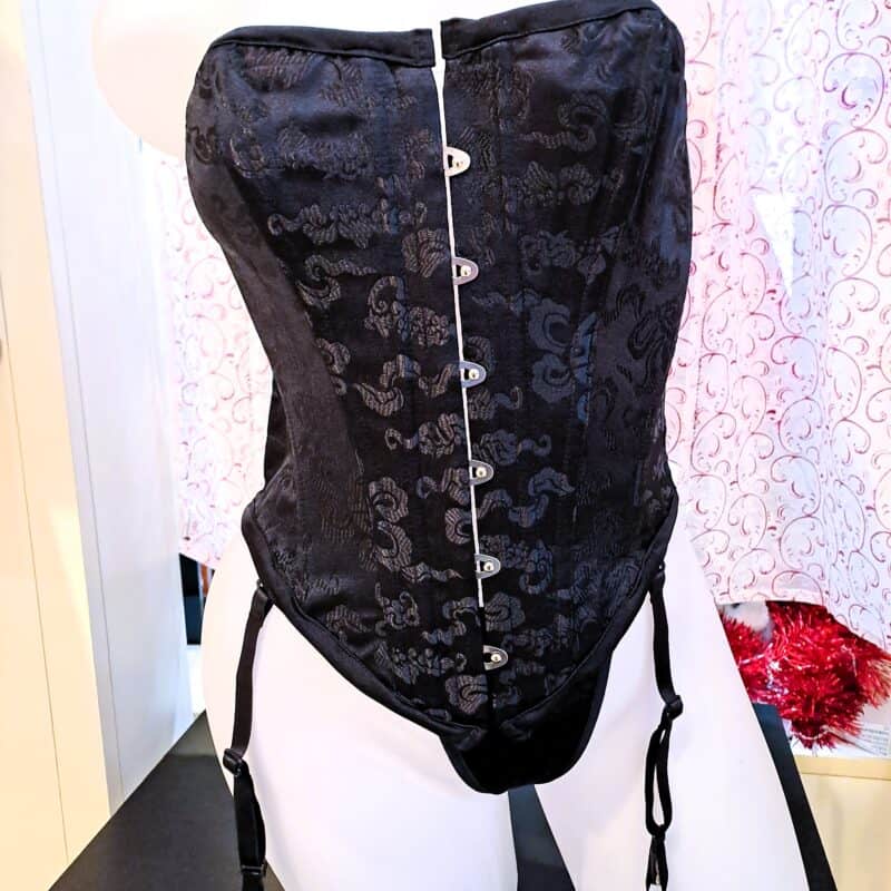 Bustino nero broccato con ganci e stringature - RossoLimone